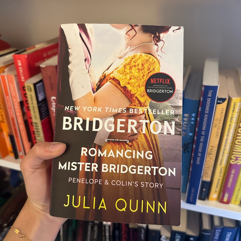 Paperback Bridgerton Book Romancing Mister Bridgerton By Julia Quinn Romance